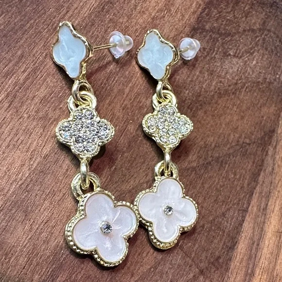 Triple Floral Gold and Cream Earrings - Picture 2 of 4
